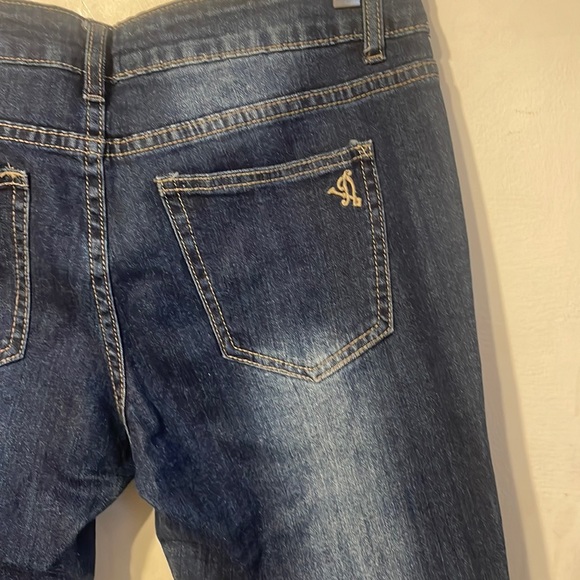 VIP Jeans - Picture 4 of 9